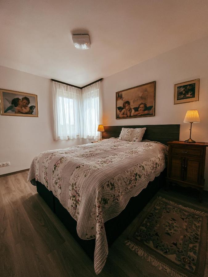 Apartment Galerius By Bltn